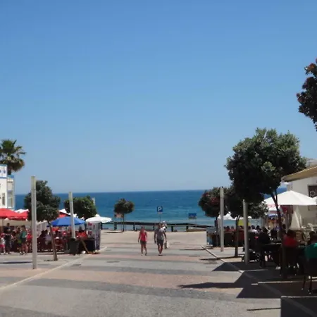 100m From Beach Apartmán